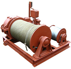 Лебедка маневровая электрическая ЛЭМ-15 900 кг 250/500 м (без каната) Лебедка маневровая электрическая ЛЭМ-15 900 кг 250/500 м (без каната)